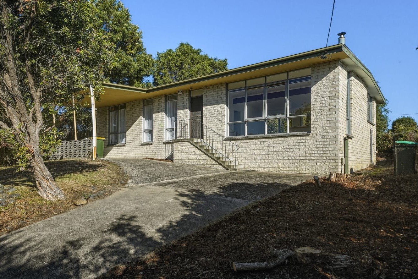 Investment property in Kingston, TAS